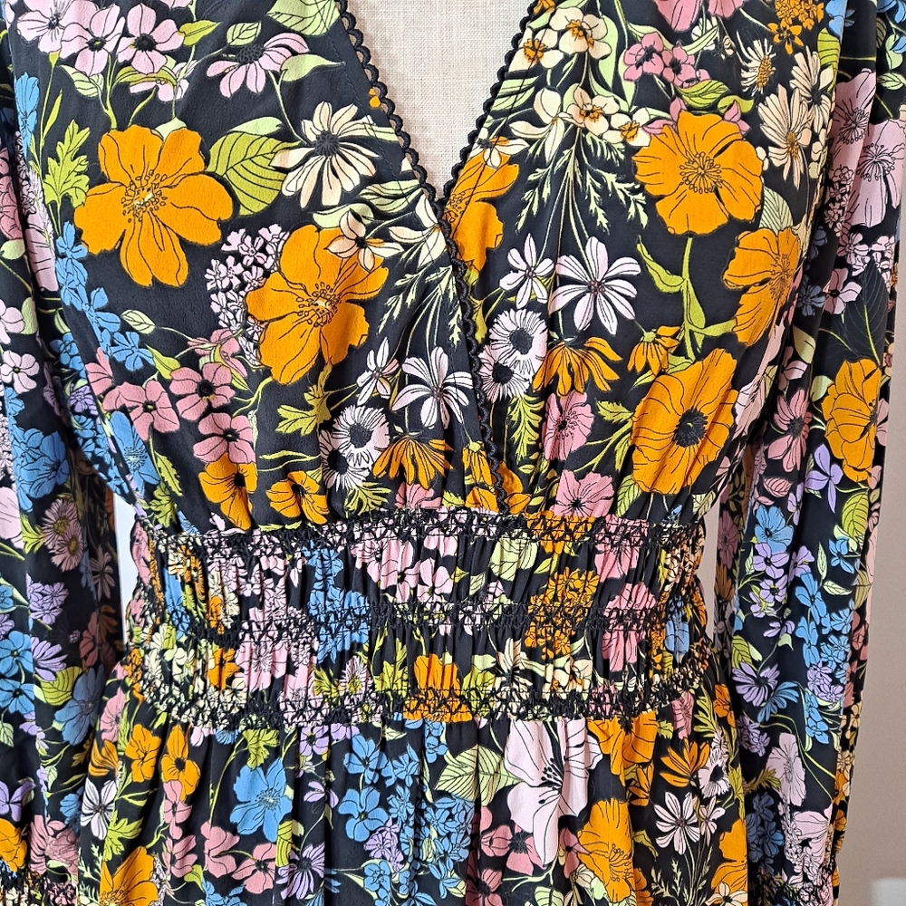 WAYF Smocked Floral Mini Dress Size Small - Picture 3 of 10